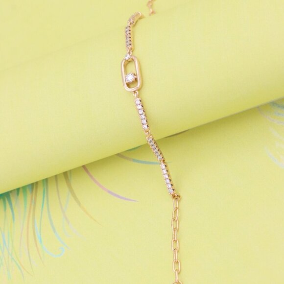 "Elegant Rose Gold Bracelet with Sparkling Center Oval Charm, XPBL0913 - Picture 7 of 13